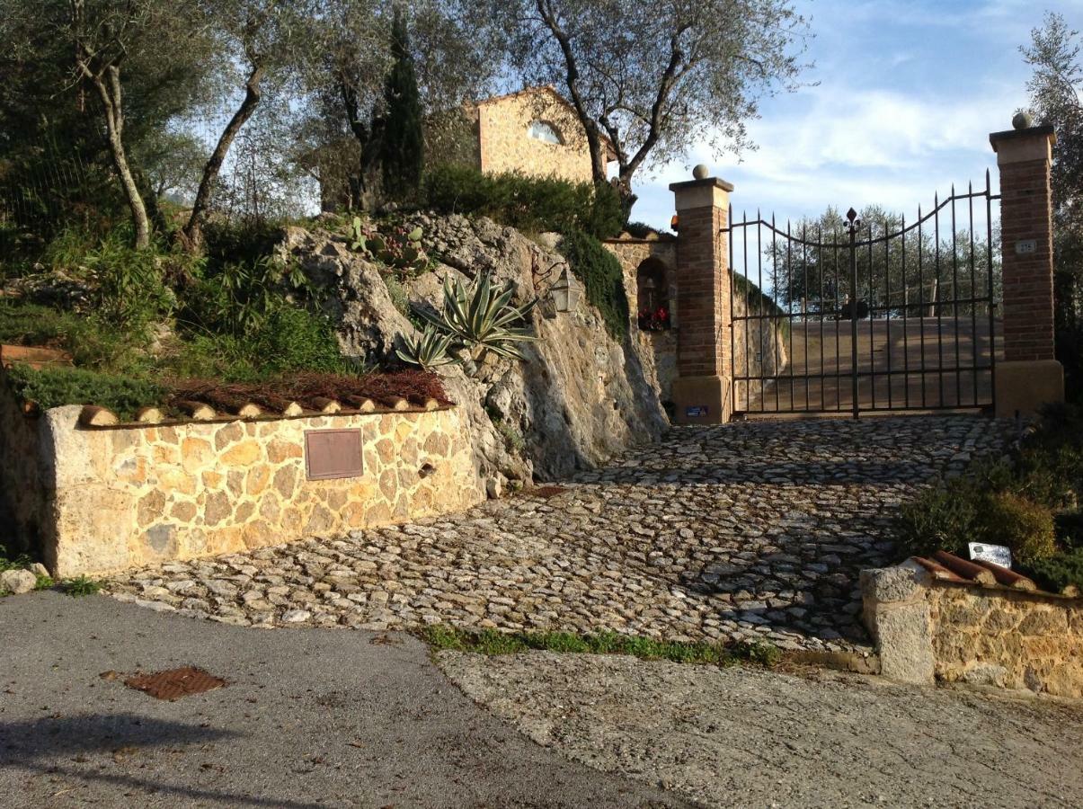 Valuable Rustic Tuscan Swimming Pool, Breathtaking View Of Camaiore Exterior photo